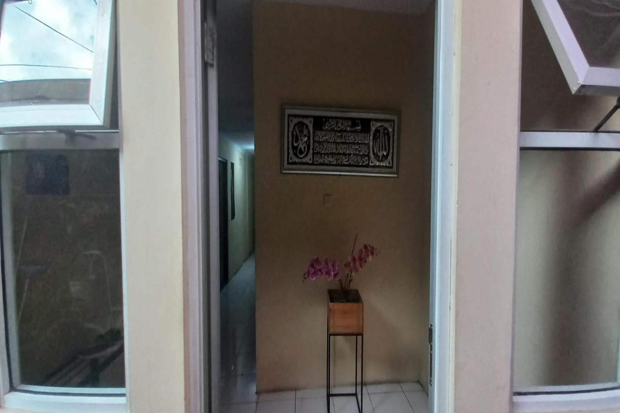 Oyo 94030 Ar Syariah Hotel 2*