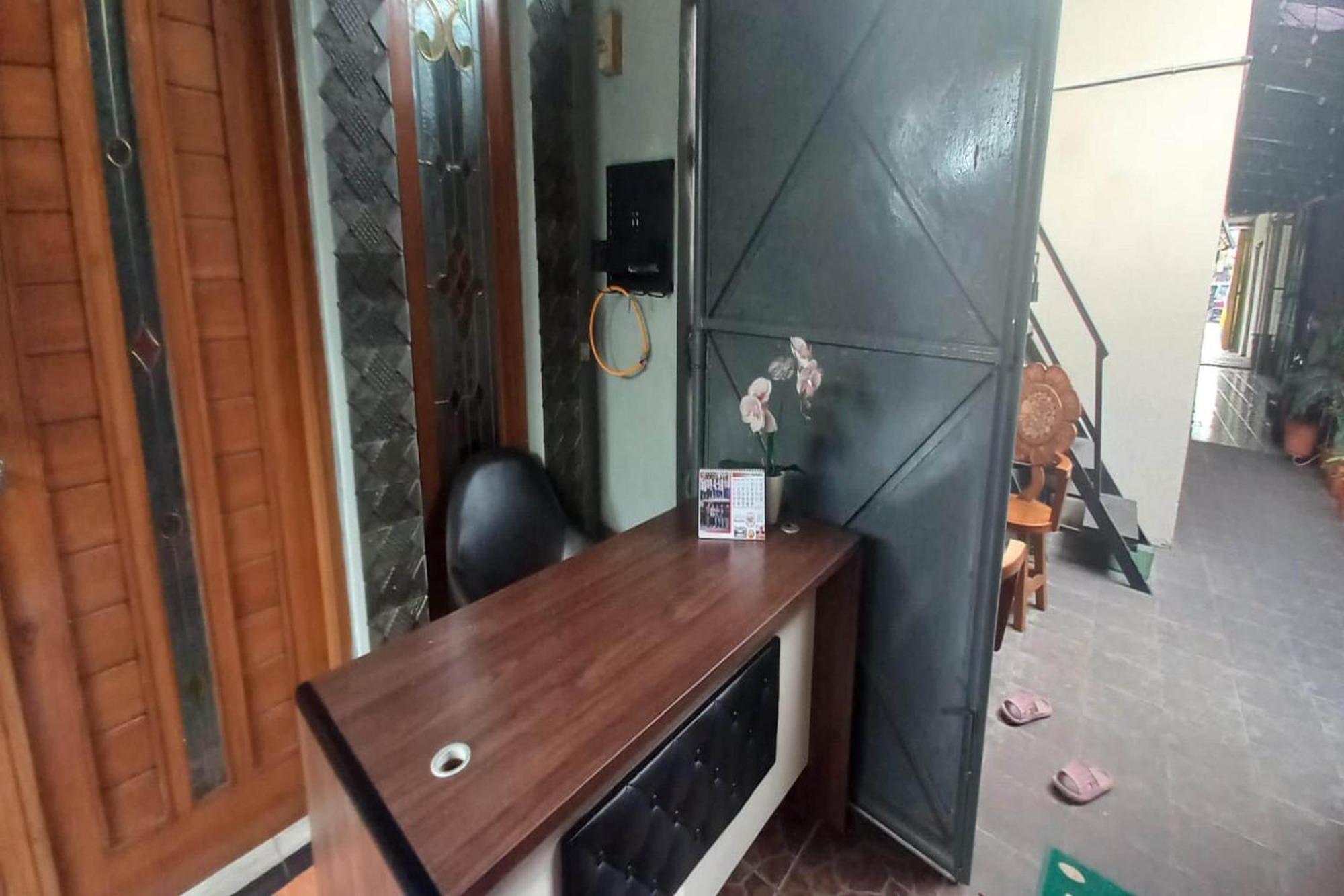 Oyo 94030 Ar Syariah Bandung